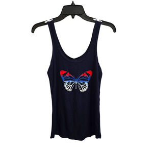 Excellent Junior's M No Boundaries Tank Top